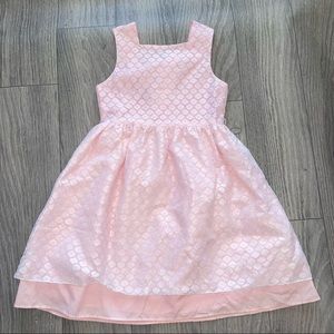 Perfectly dressed flower lace overlay dress
